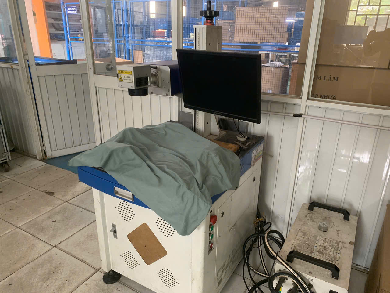 Laser engraving machine.jpg